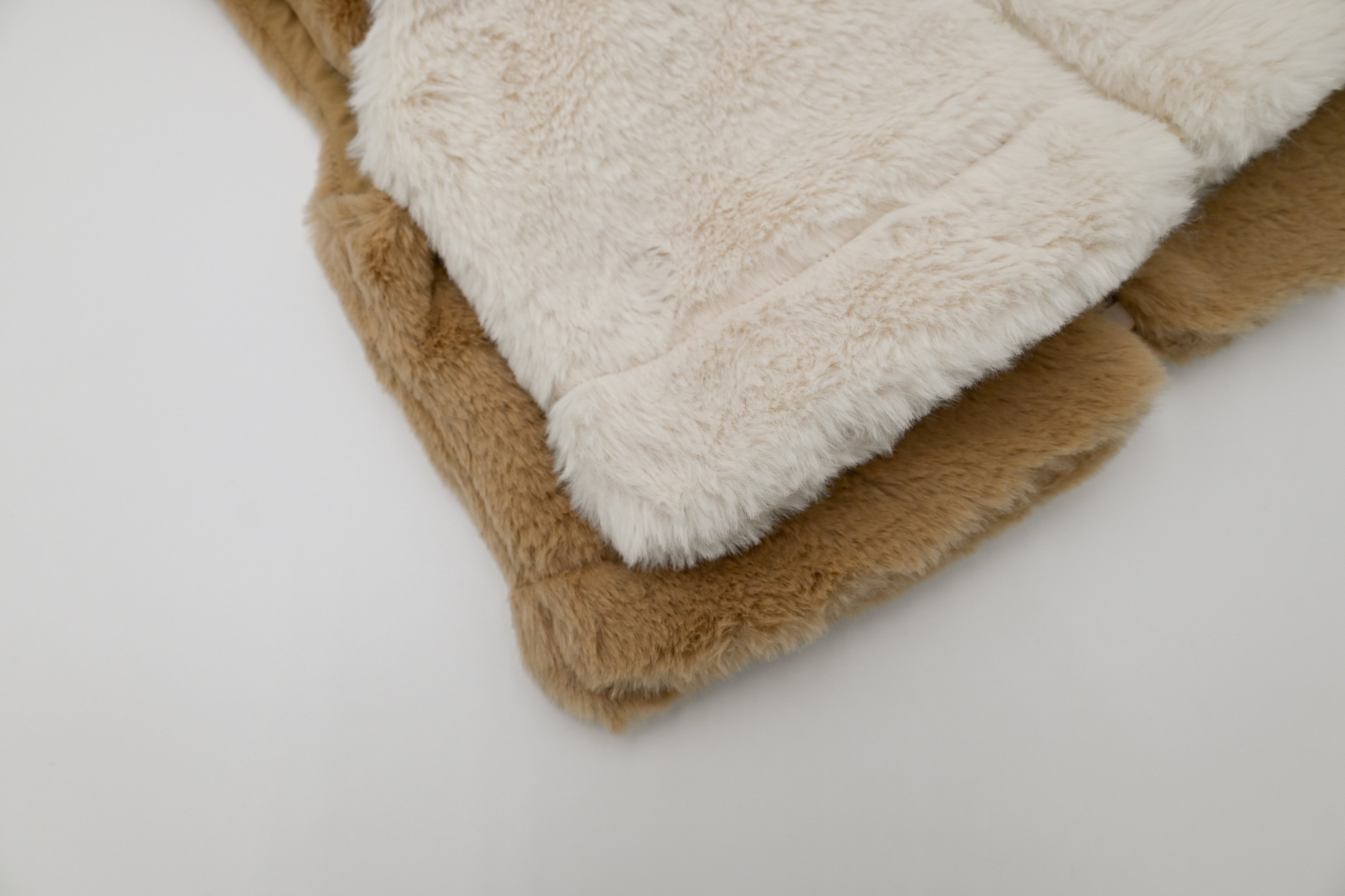 Fur Vest - Cream