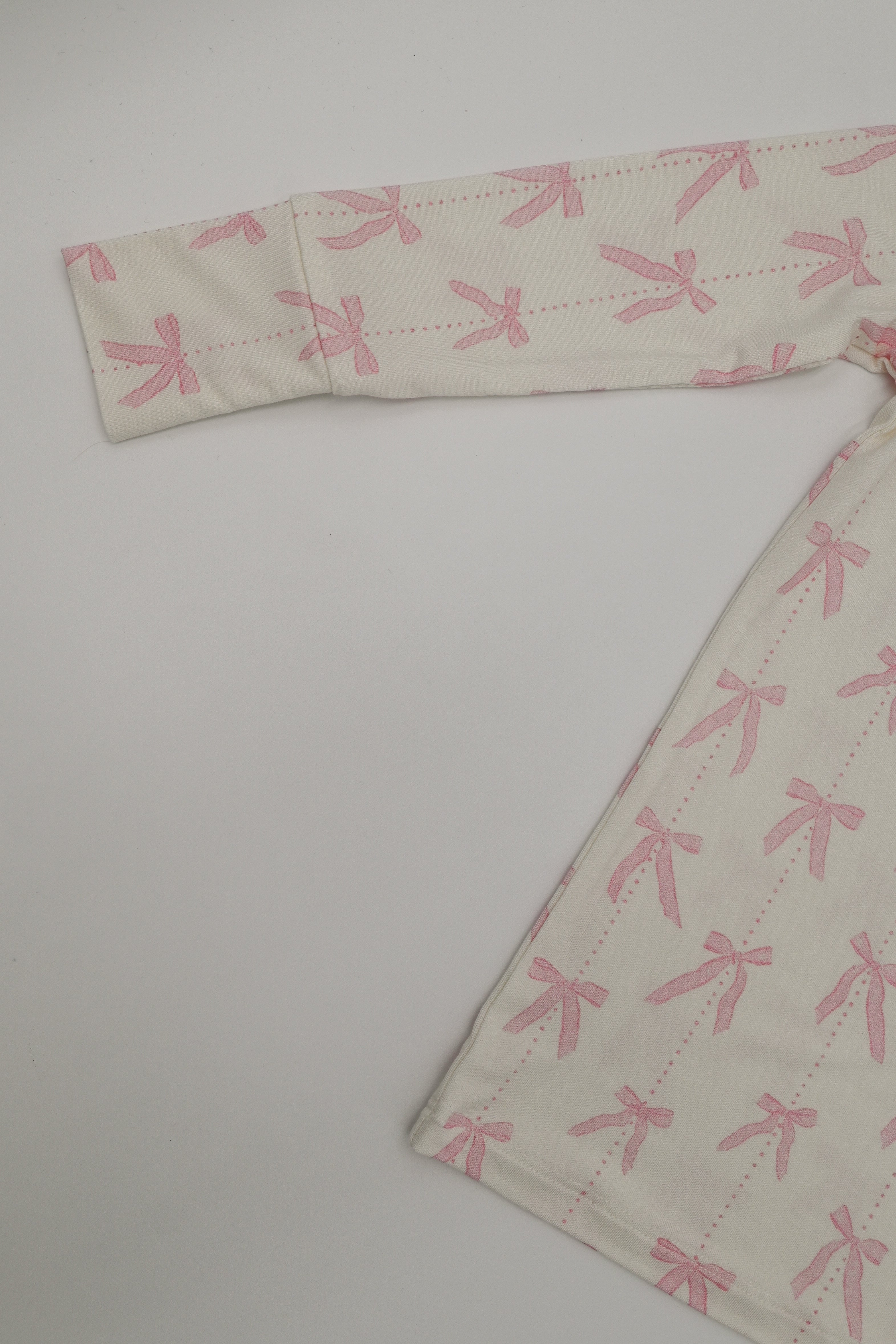Two-Piece Pajama Set - Pink Bows
