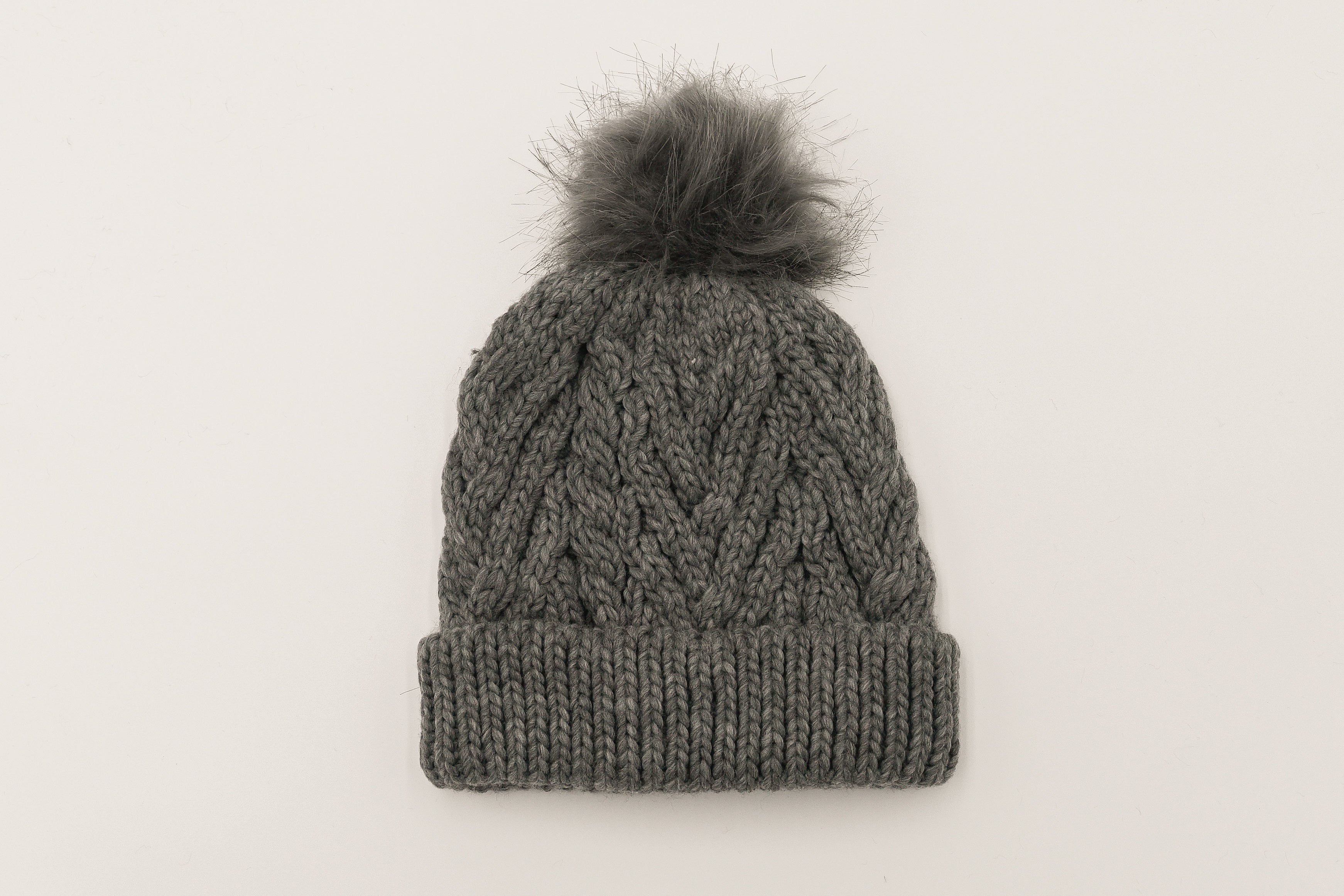 Pom Pom Beanie - Gray