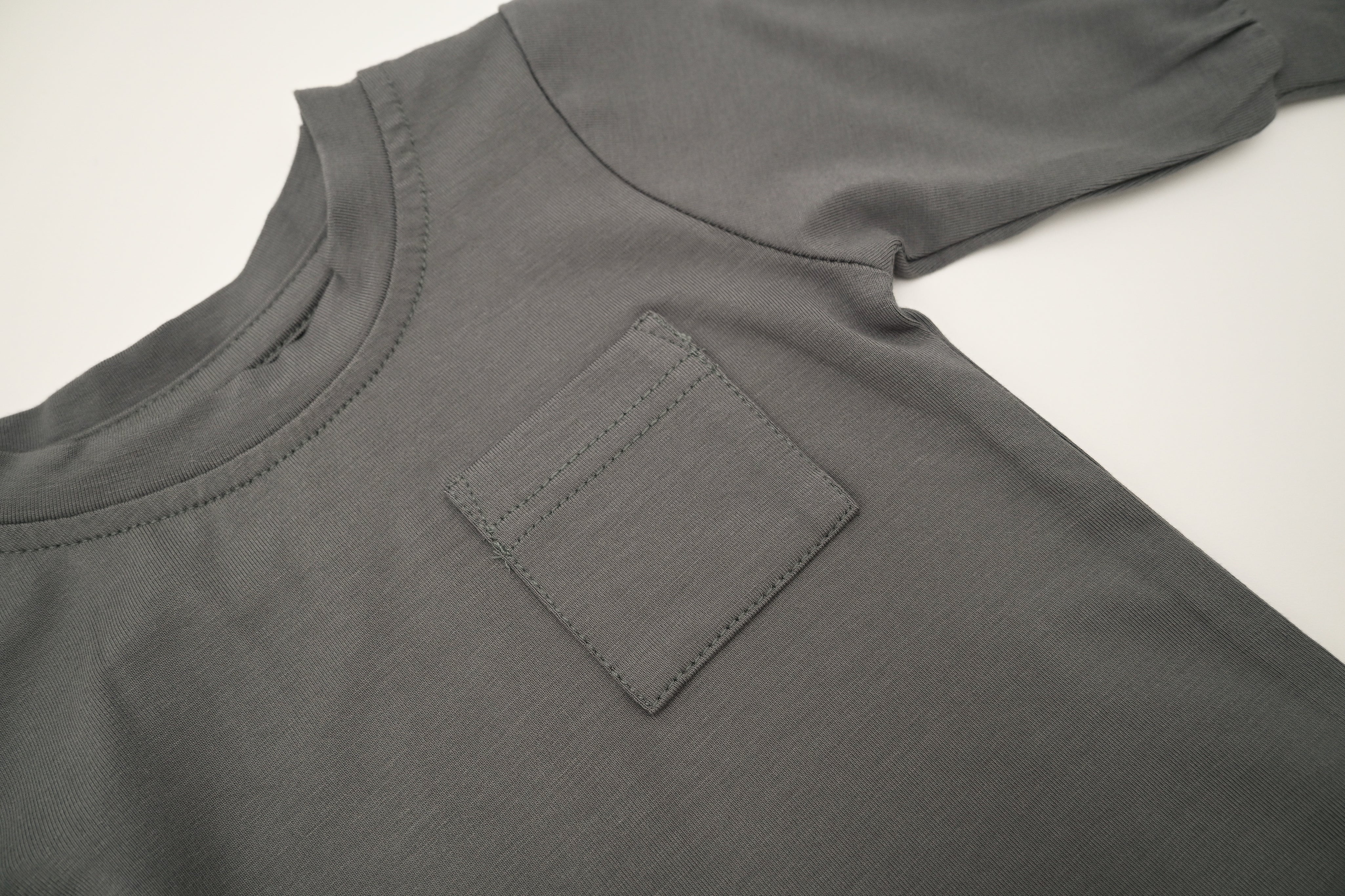 Long-Sleeve Bamboo Pocket Tee - Charcoal
