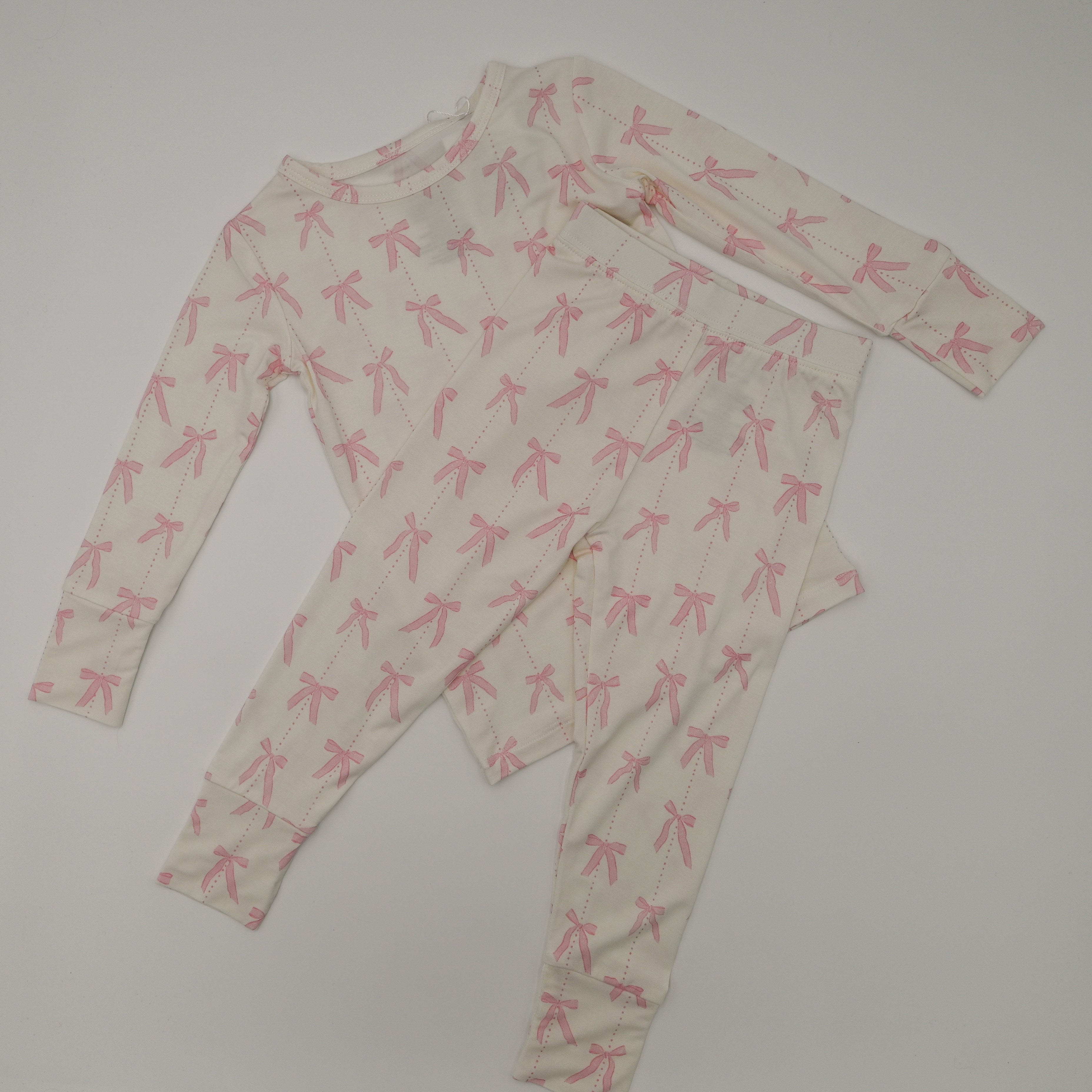 Two-Piece Pajama Set - Pink Bows