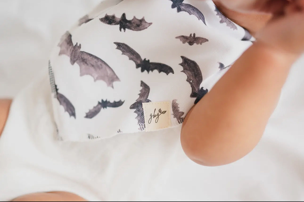 Organic Baby Bib - Busy Bats