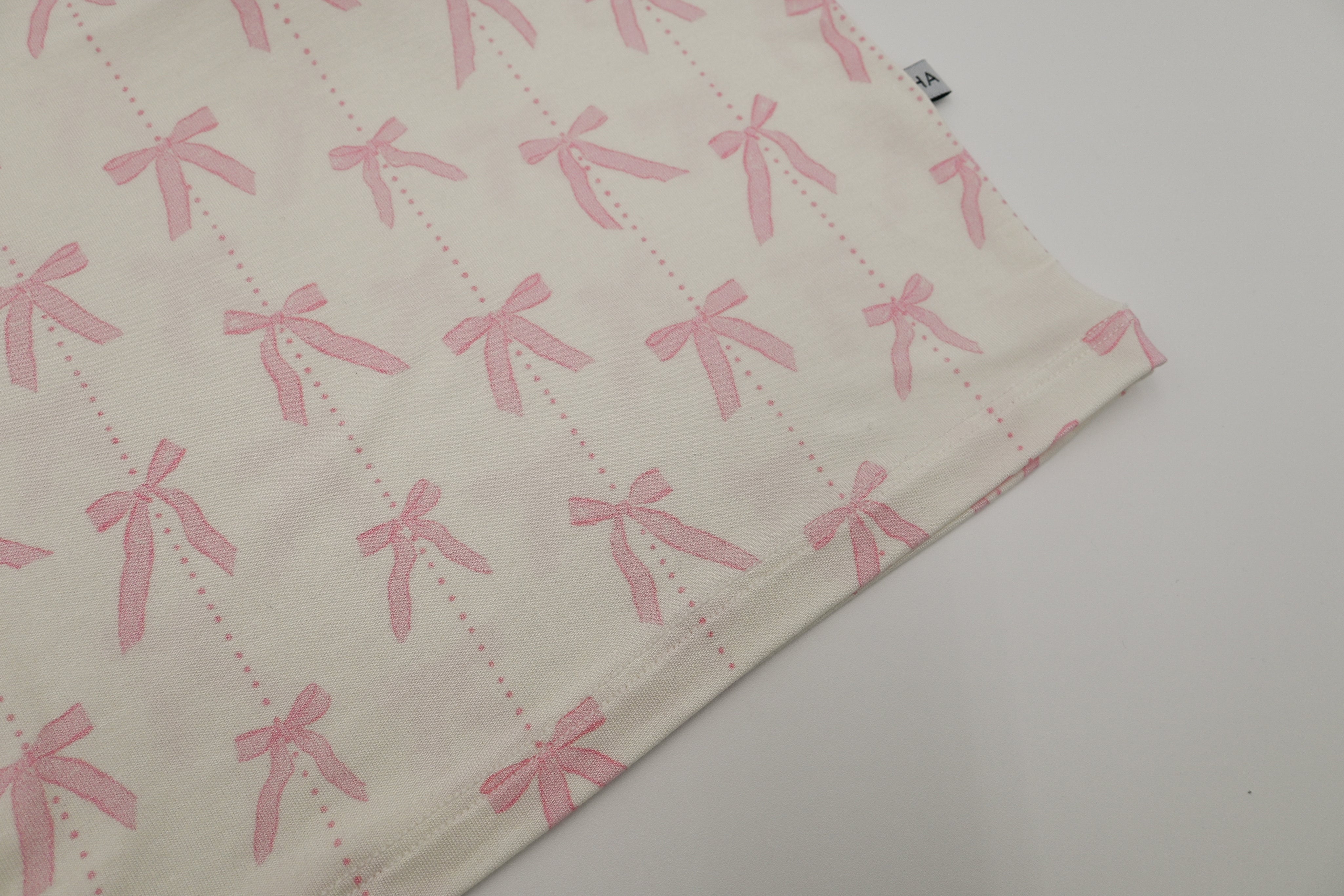 Two-Piece Pajama Set - Pink Bows