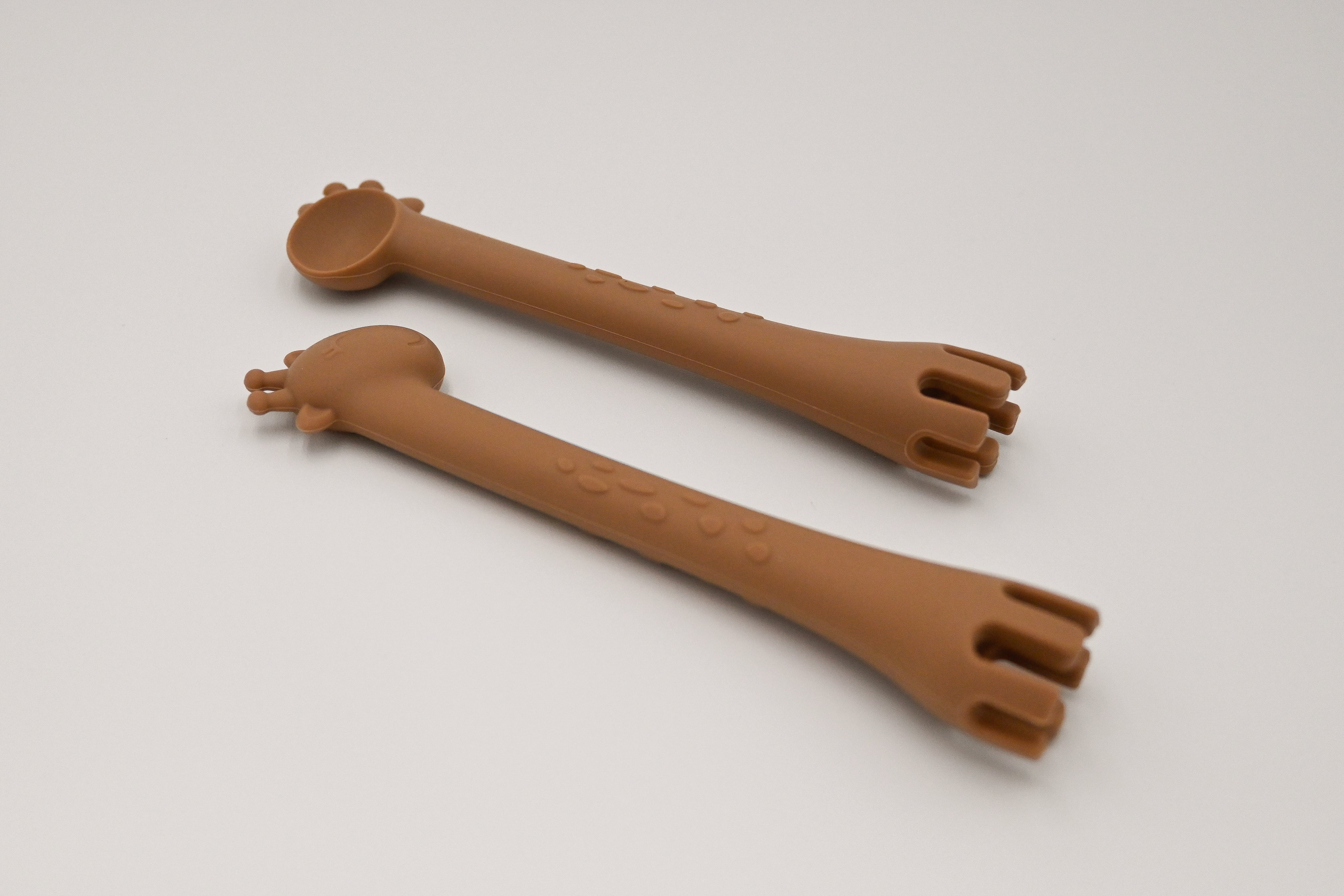 Giraffe Utensils [2 Colors]